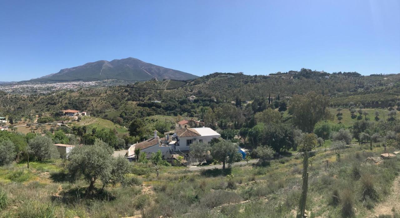 Studio Views Apartment, Cortijo Fruitful Hills Málaga Eksteriør bilde